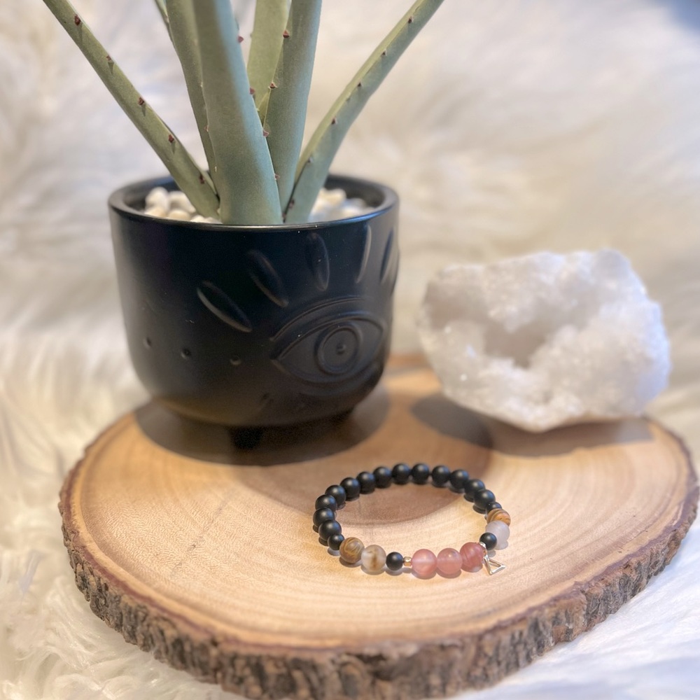Gemstone Bracelet✨Matte Cherry Quartz, Matte Onyx Gold Charm